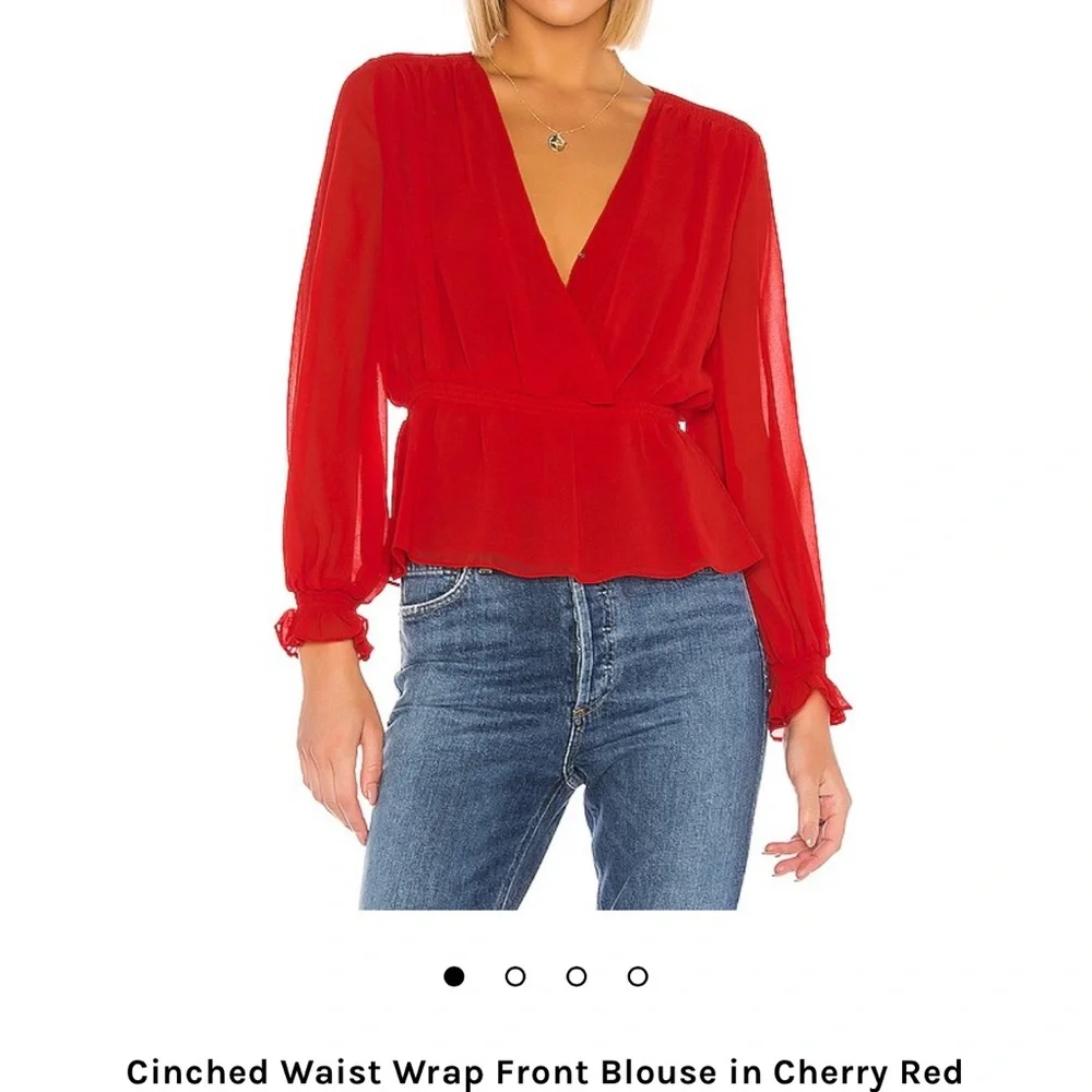 Red blouse - Picture 2 of 7
